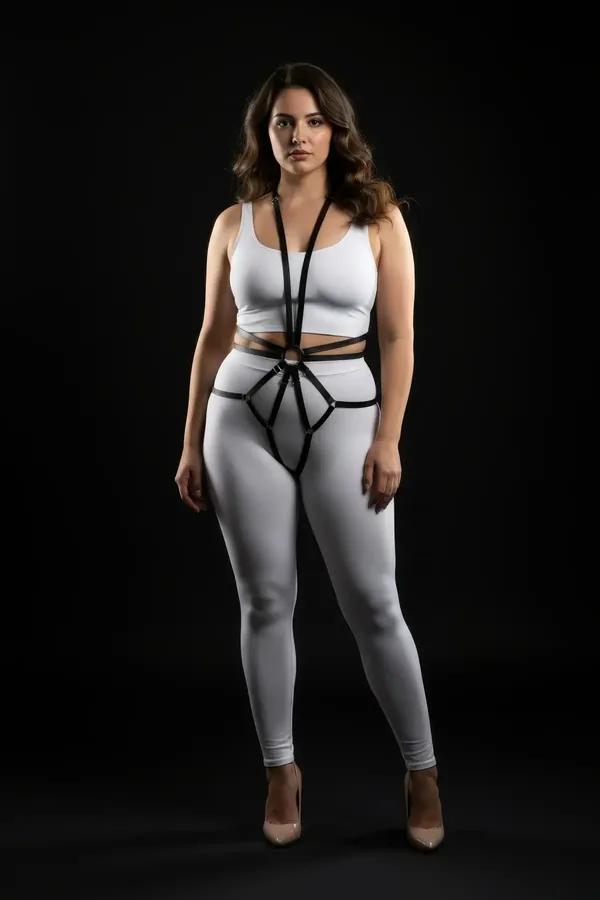 Full Body Harness with Central O-Ring Detail
