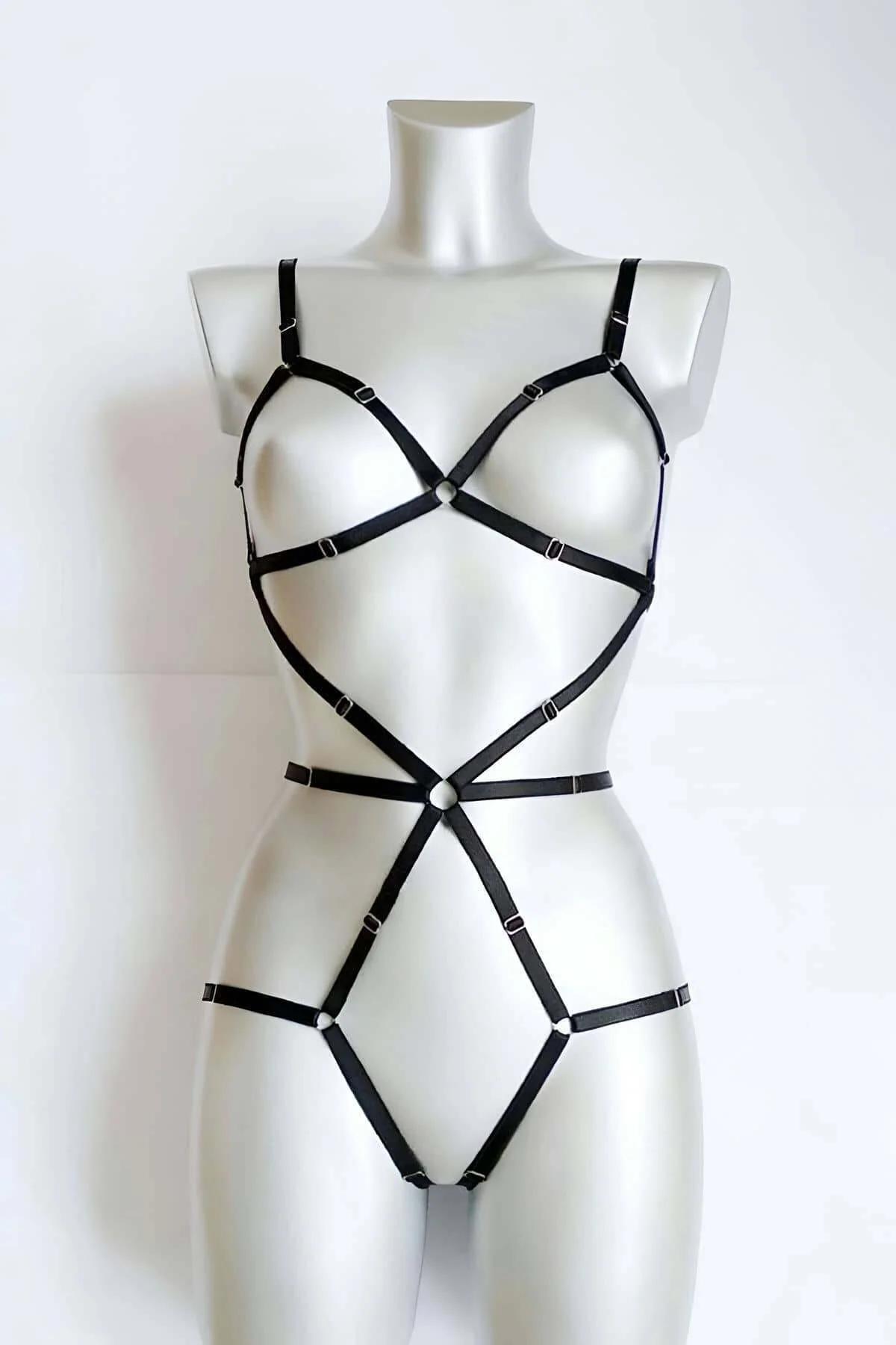 Full Body Harness with Central O-Ring Accents