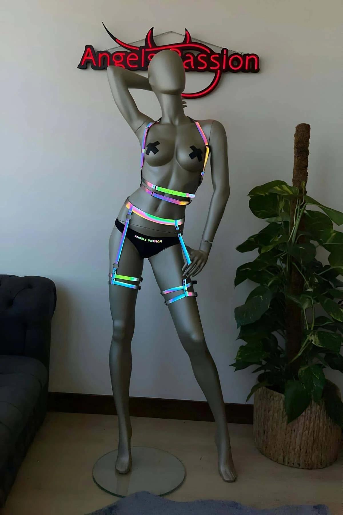 Reflektif polimer bantlı 3 parçalı harness set festival gece partisi kombin stili