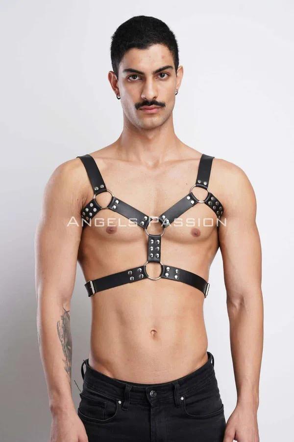siyah vegan deri erkek göğüs harness gümüş O-ring ve perçin detaylı, parti aksesuar