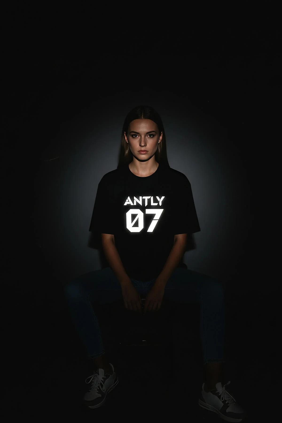 Black Reflective Logo T-Shirt Women Glowing ANTLY 07 Graphic Front View