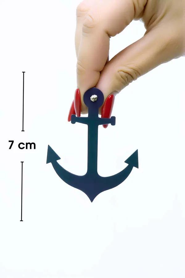 Gökkuşağı reflektörlü parlak akrilik çapa küpe mor-turkuaz renk geçişli stud model kulakta