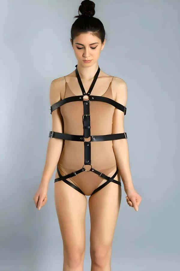 Full Body Harness with Detachable O-Ring Chain