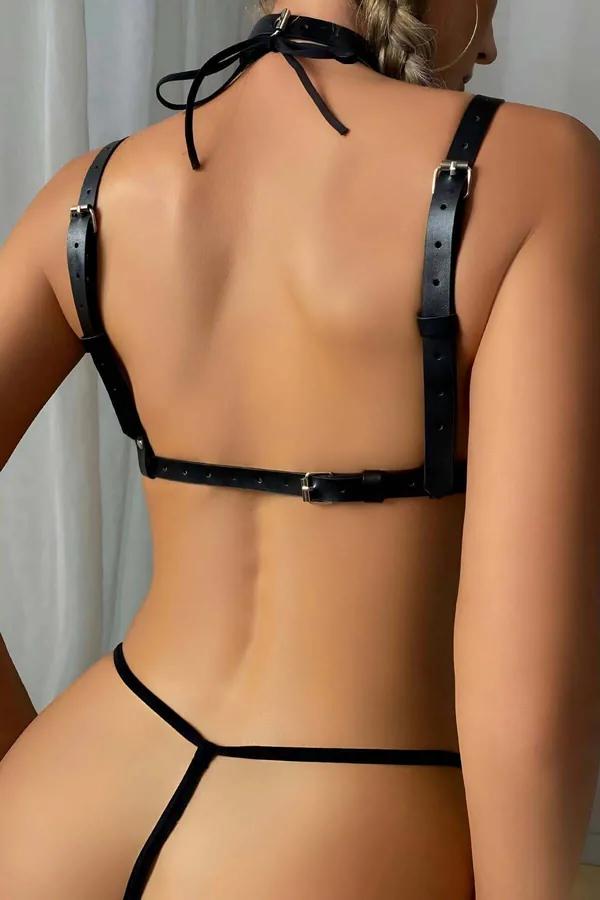 Zincir detaylı siyah vegan deri göğüs harness gümüş metal toka ve O-halka ile