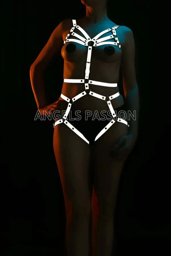 Reflective Full Body Harness with Star Detail