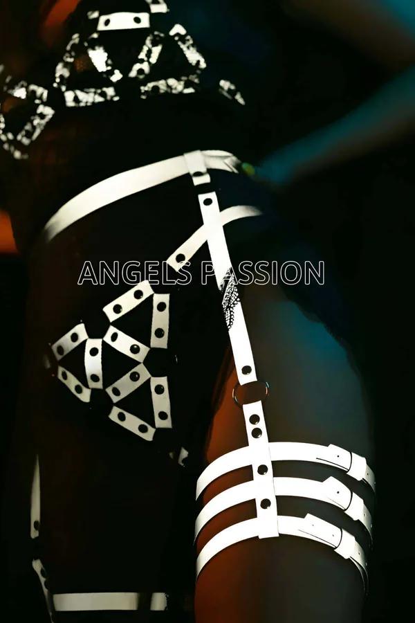Reflective Body Harness with Strappy Thigh Cuffs