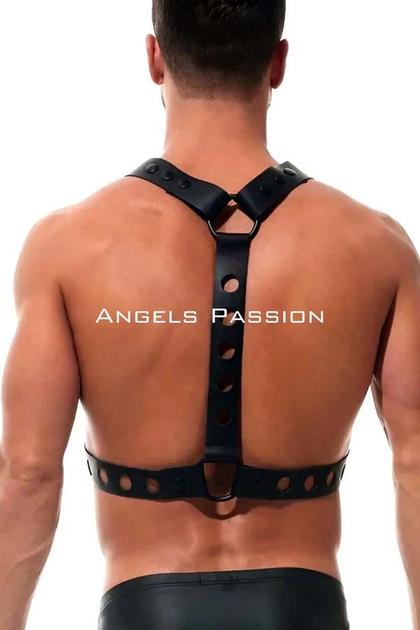 siyah vegan deri erkek X harness yuvarlak delikli kayışlar ve merkezi metal toka göğüs aksesuarı