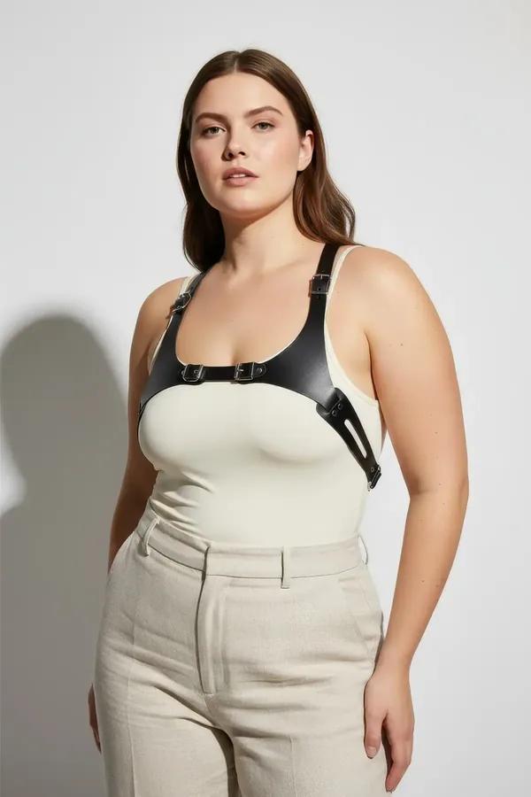 siyah vegan deri göğüs harness büyük beden mat metal tokalı omuz ve bel bantlı aksesuar