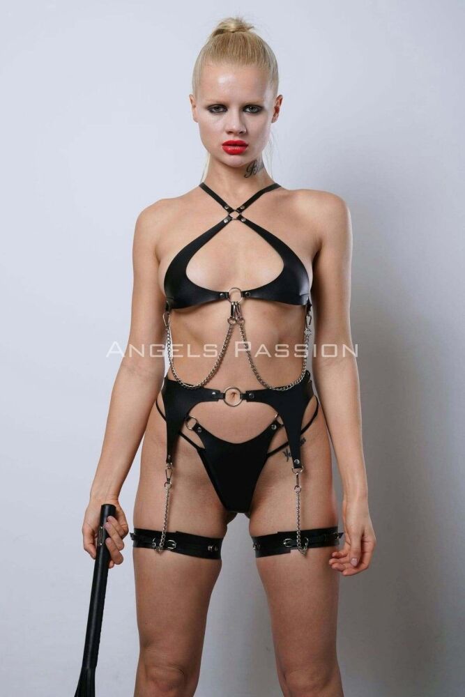 Fancy Whip Leather Garter Set with Chain Detail - 2