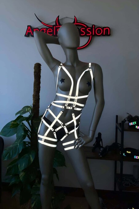 Full Body Sexy Harness with Reflective Glow for Night Wear - 6