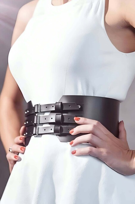 Leather Belt with 3 Front Buckles for Stylish Look - 1