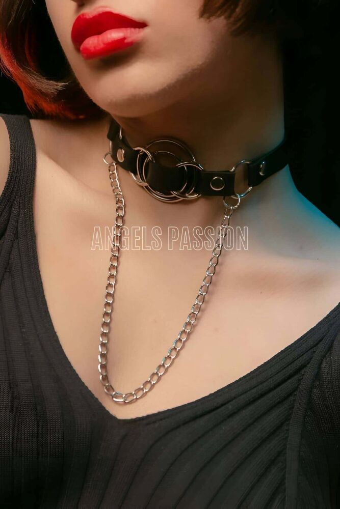 Multi-Style Leather Choker with Chain and Ring - 1