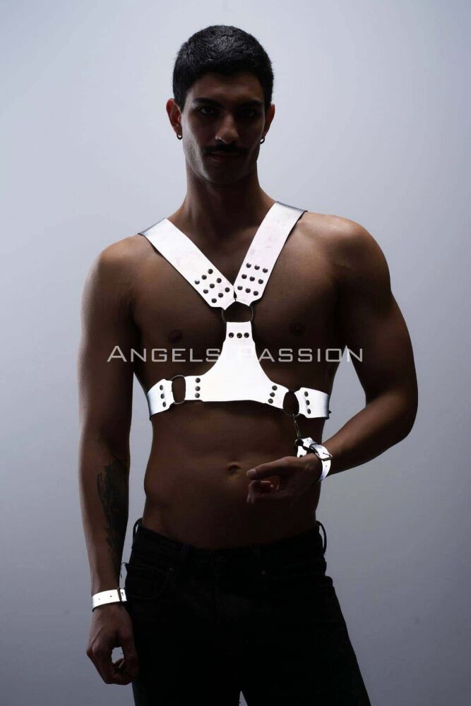 Reflective Glow in the Dark Men's Cuffed Chest Harness Set - 1