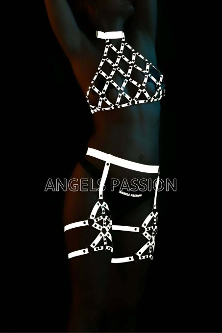 Reflective Harness for Club Dancer Outfits - 1