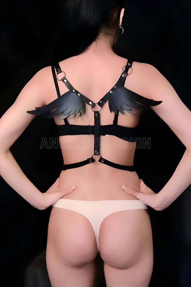 Sexy Leather Harness with Wing Detail for Fashion - 1