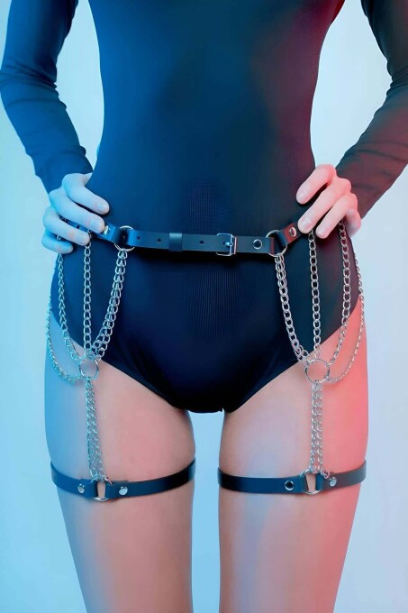 Sexy Leather Leg Garter Harness with Chain Detail - 1