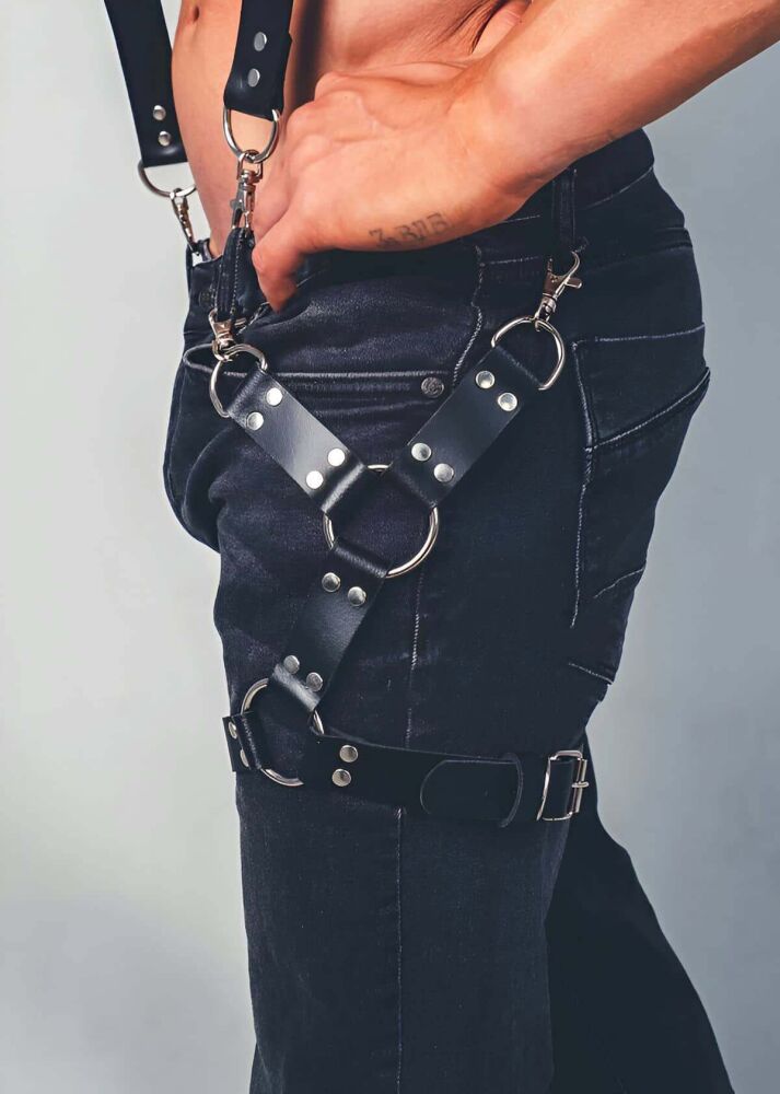 Sexy Leather Leg Harness for Men - 3