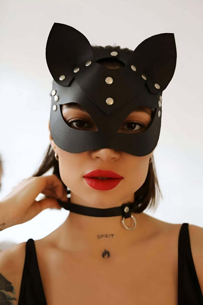 Sexy Leather Mask and Choker-Leash Set for Bondage - 2