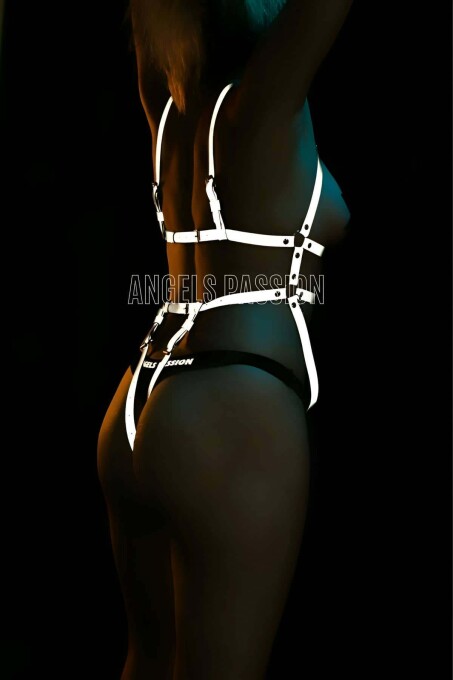 Sexy Reflective Women's Body Harness for Nighttime Wear - 2