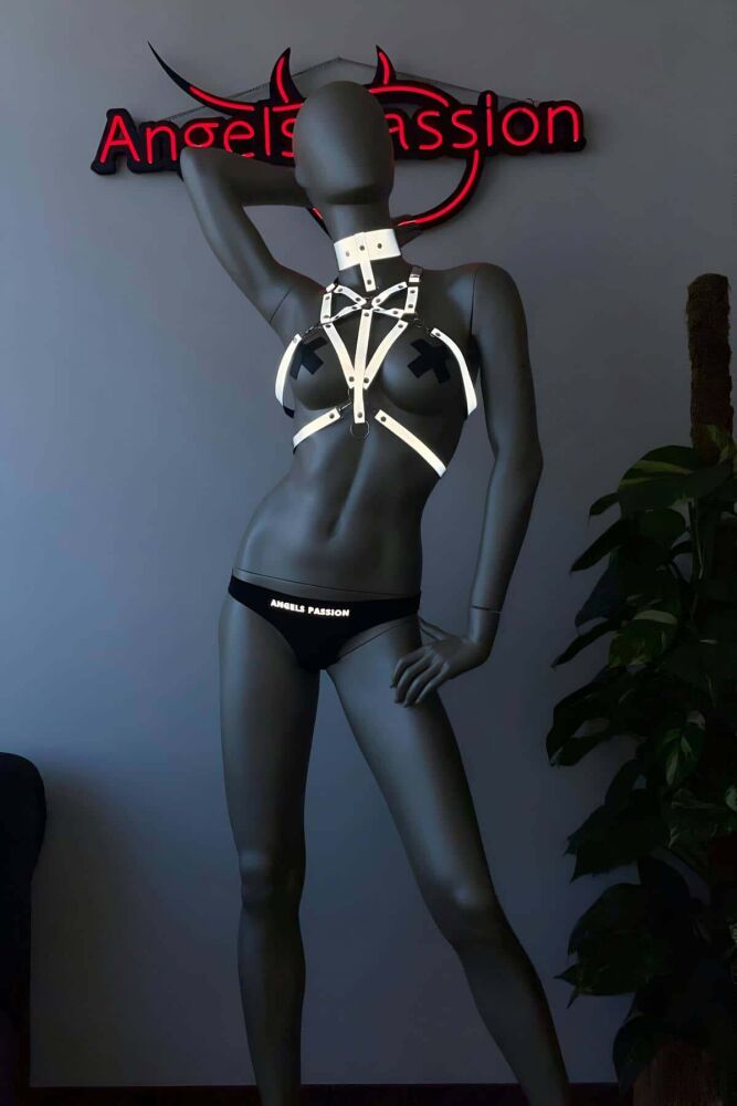 Special Design Sexy Reflective Chest Harness - 5