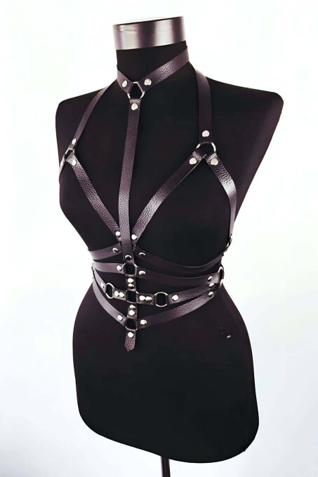 Custom Leather Harness Model - 6