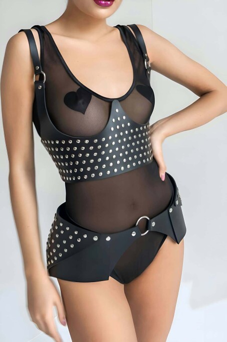 Stylish Belt and Harness Set with Rivet Detail - 1