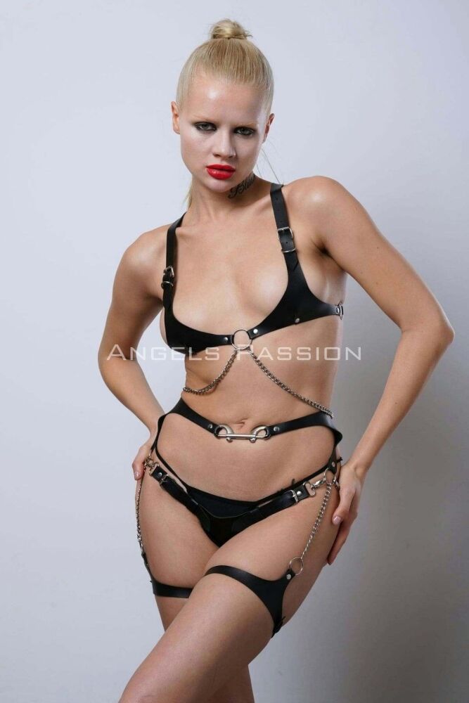 Stylish Chest and Leg Harness Set with Hook Details - 4