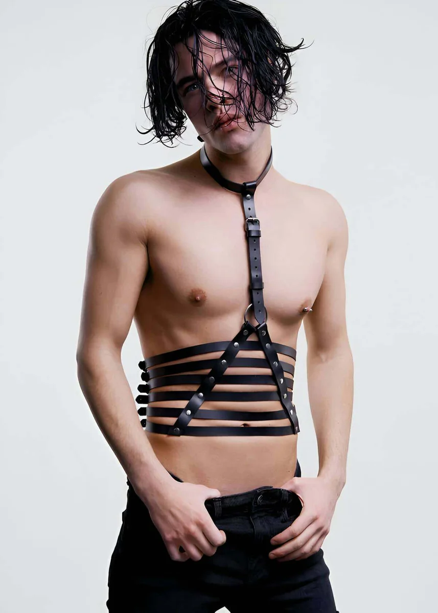 Caged body harness black
