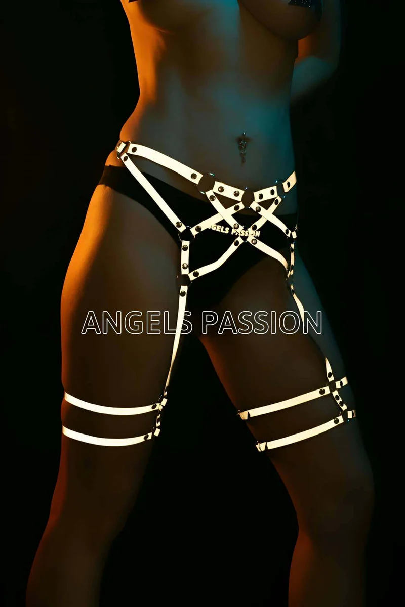 Reflective Garter Harness for Women in White Silver