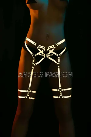 Reflective Garter Harness for Women - Rave Festival Thigh Straps