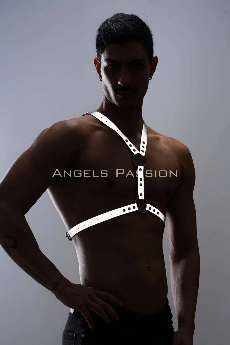 Reflective festival outfit in