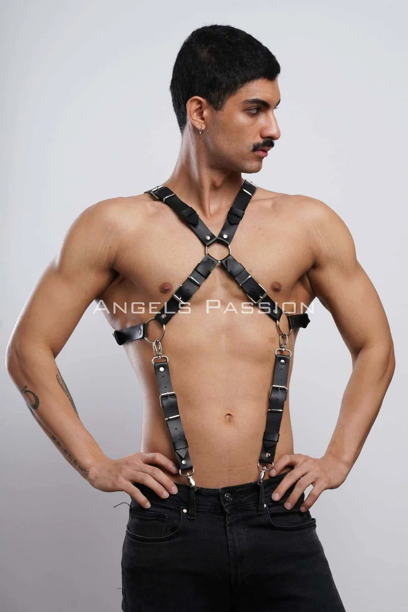 Close-Up Detail of D-Ring Buckle and 3.5cm Strap Width in Black Faux Leather Body Harness for Festival Wear