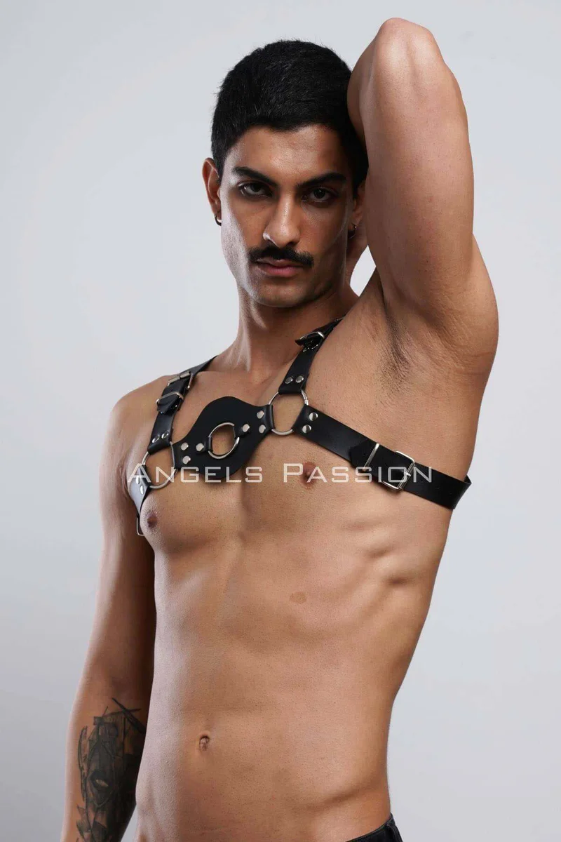 Black O-Ring Chest Harness Outfit Detail
