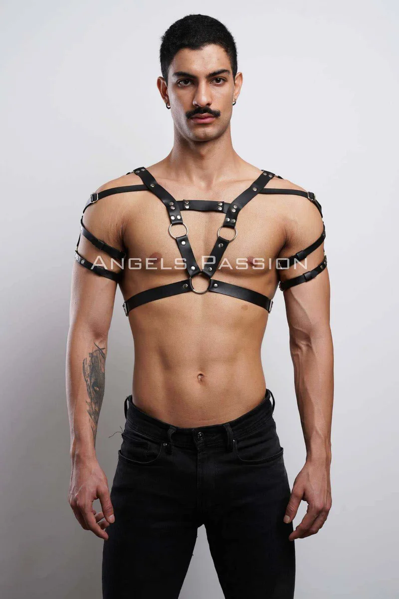 Fashion Chest Harness Detail Buck