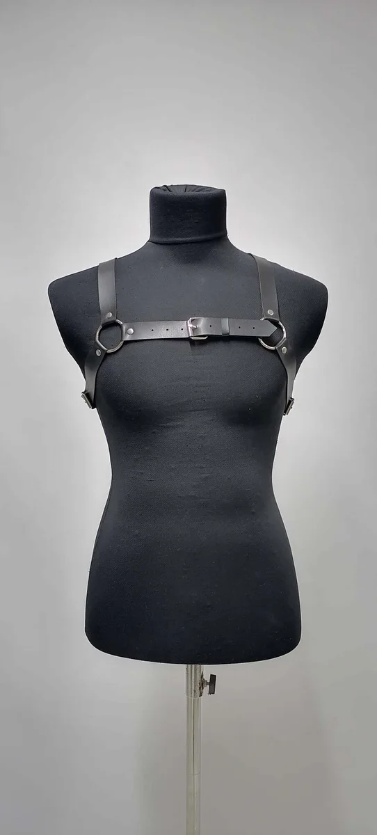 Fashion Chest Harness Styling Idea on Manne