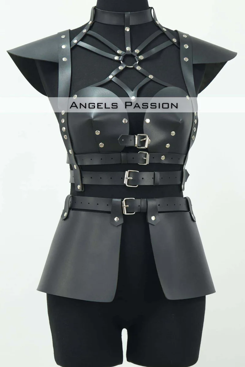 Red Leather Body Harness Set - Adjustable Fashion Statement