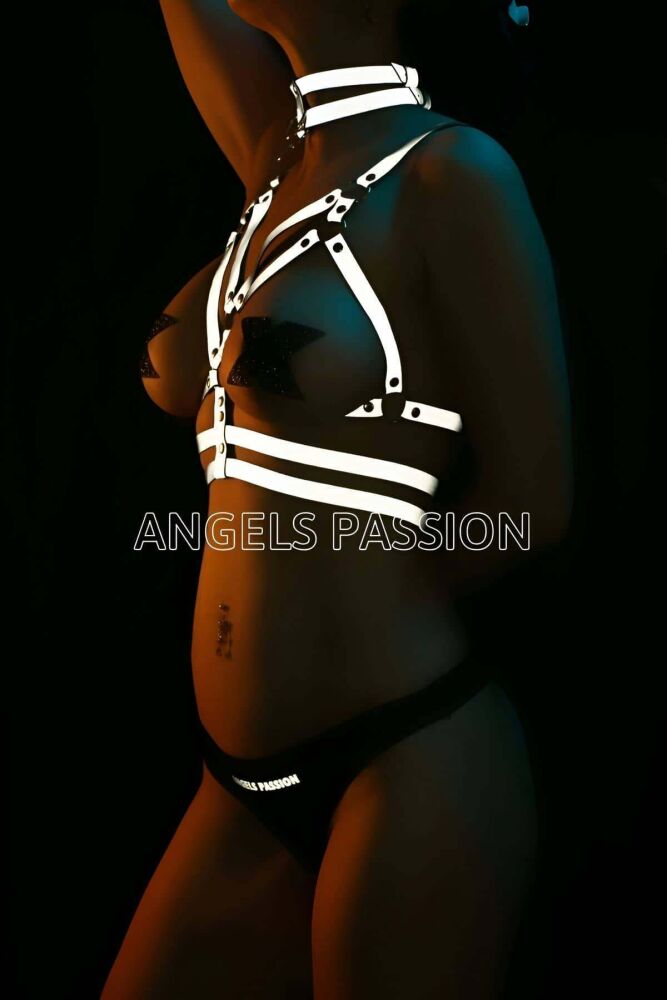 White Reflective Erotic Chest Harness for Women - 2