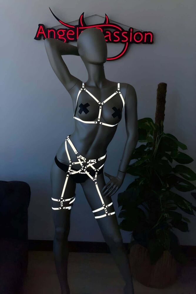 White Reflective Harness and Garter Set - 4