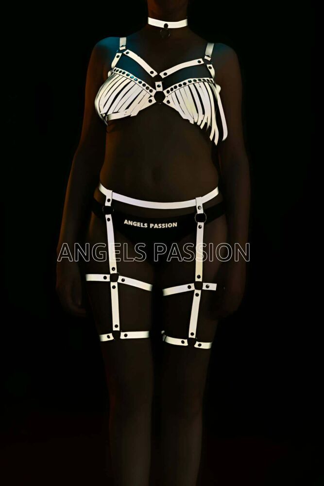 White Reflective Tasseled Bra and Garter Set - 2